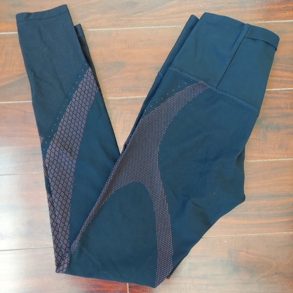 Lululemon vented legging